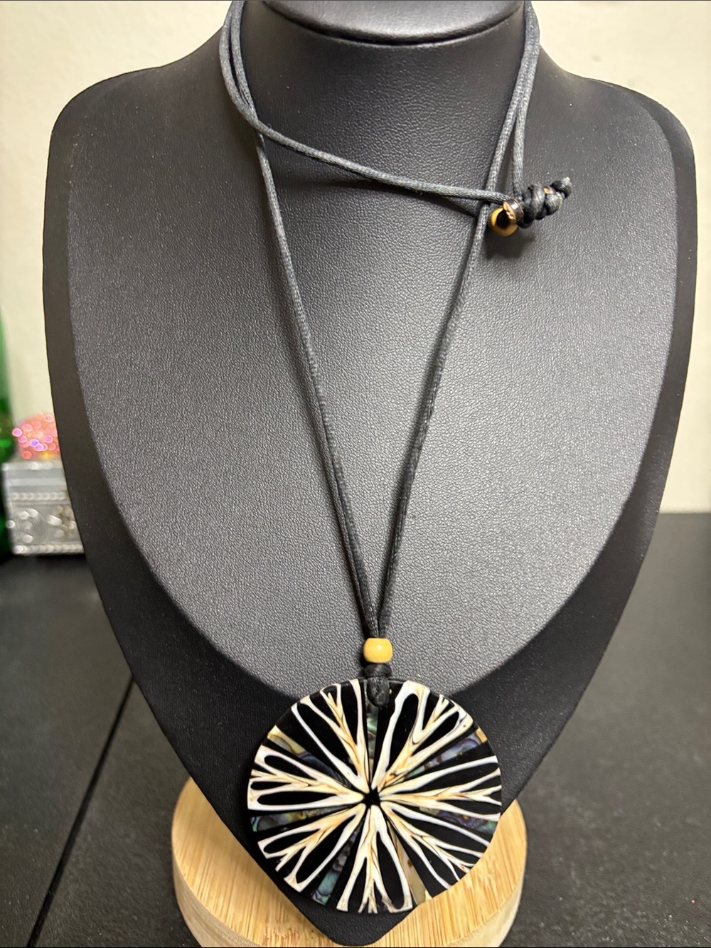 Handcrafted Black Cream Abalone Pendant Necklace - Women Jewelry